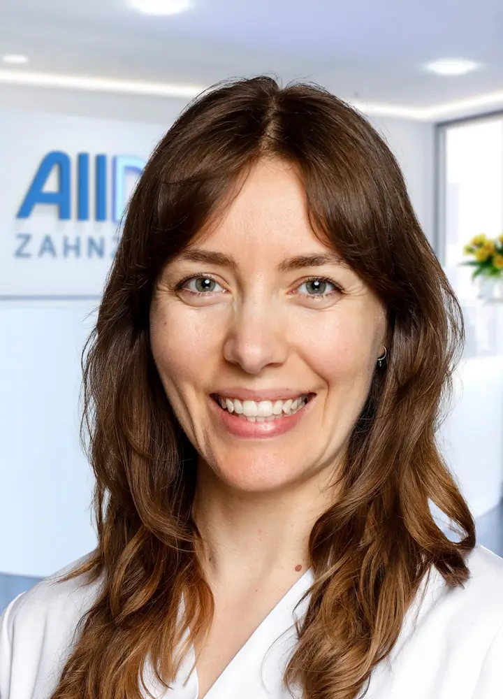 Portrait Zahn&auml;rztin Marie Bauer (AllDent Karlsruhe)