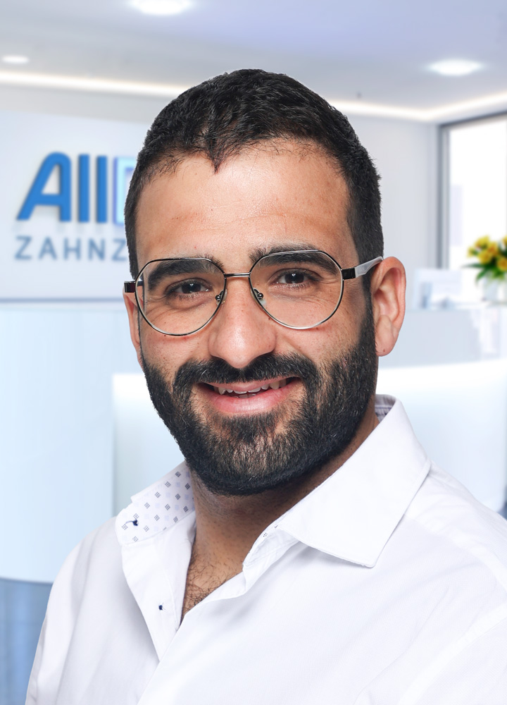 Portrait Zahnarzt Panagiotis Psoma (AllDent Zahnzentrum Karlsruhe)