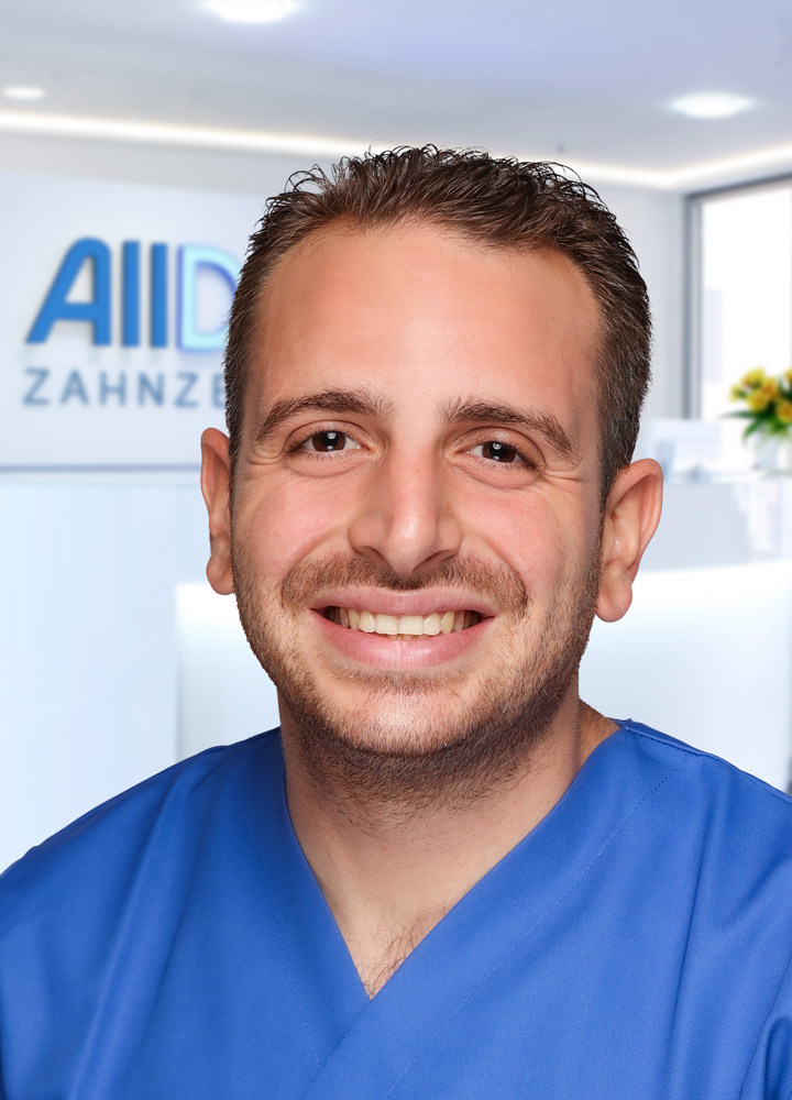 Portrait zahnmedizinische Prophylaxeassistenz Hakam Alrahis (AllDent Karlsruhe)