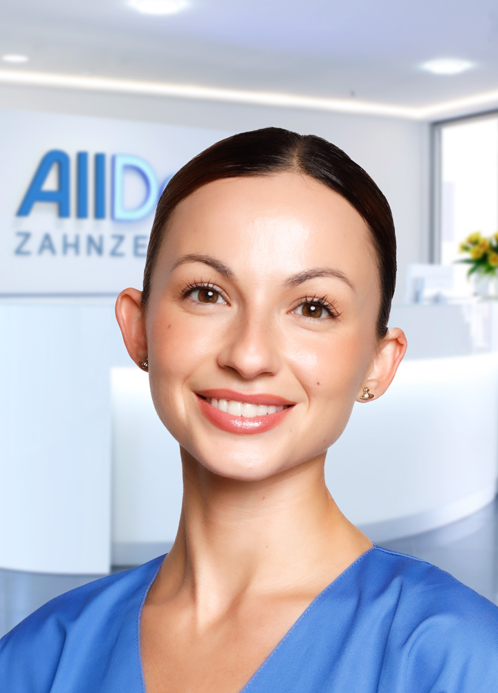 Portrait zahnmedizinische Prophylaxeassistenz Joanna Jennifer Di Marco (AllDent Karlsruhe)